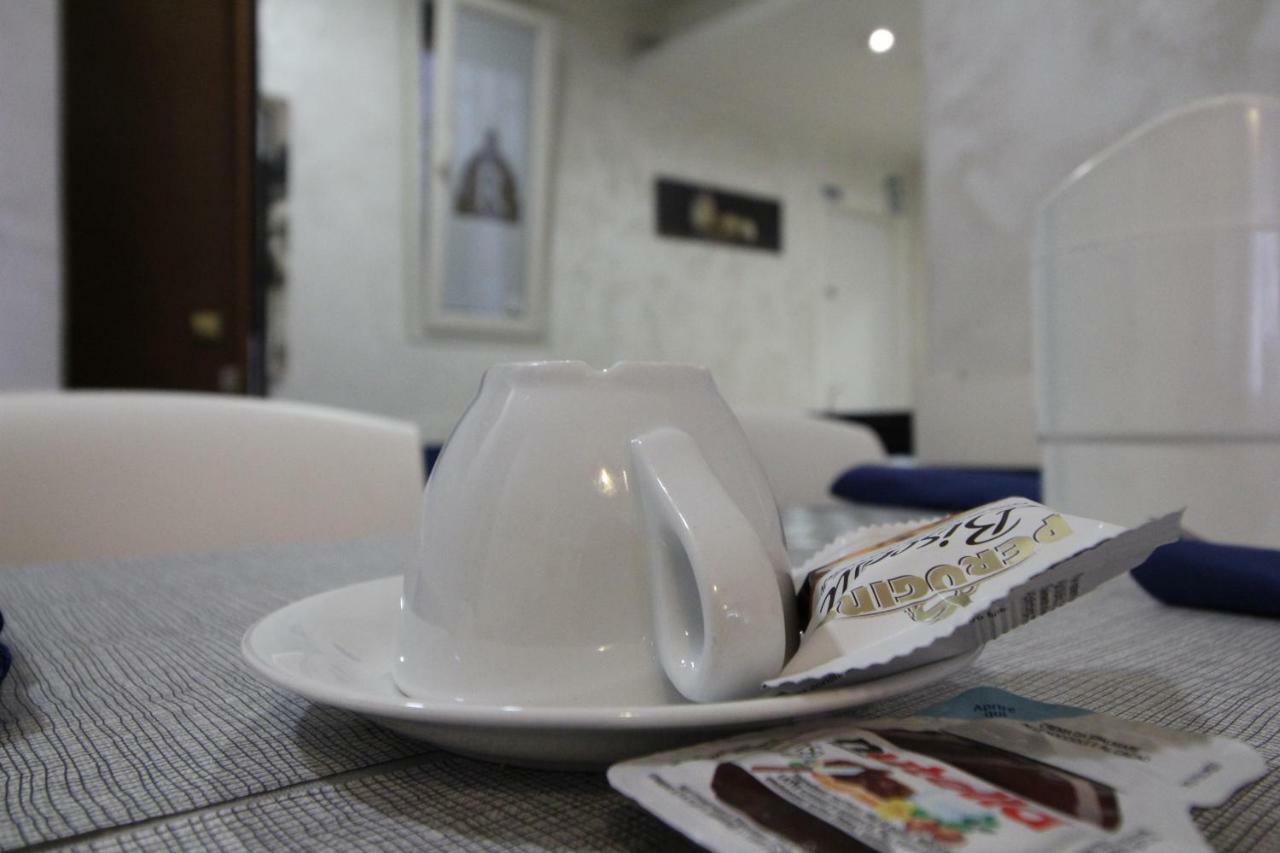 Star Of Rome Acomodação com café da manhã Exterior foto